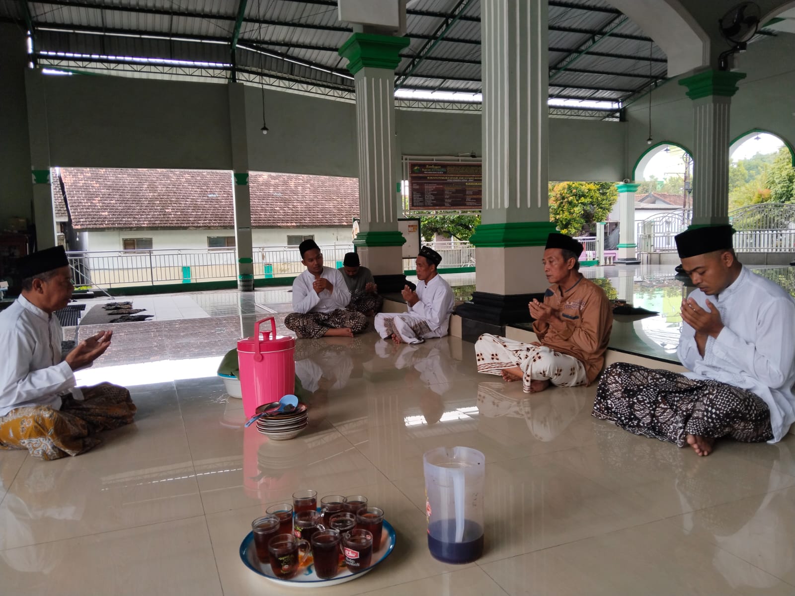 Keputusan rapat pengurus Masjid Jami’ At-Taqwa Krandon Kota KudusJumu’ah Kliwon, 14 Ramadhan 1446 H./14 Maret 2025 M.