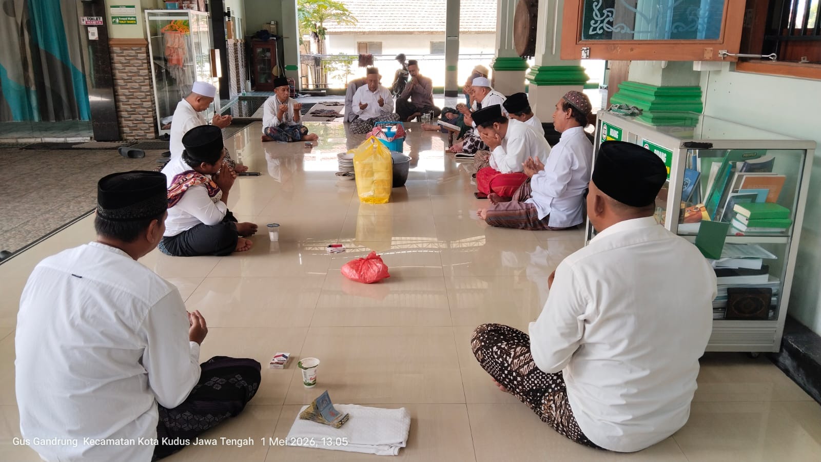 Hasil Keputusan Rapat Internal Pengurus Masjid : Malam Senin Wage, 9 Dzulqo'dah 1447 H / 26 April 2026 M. Setelah Sholat Maghrib